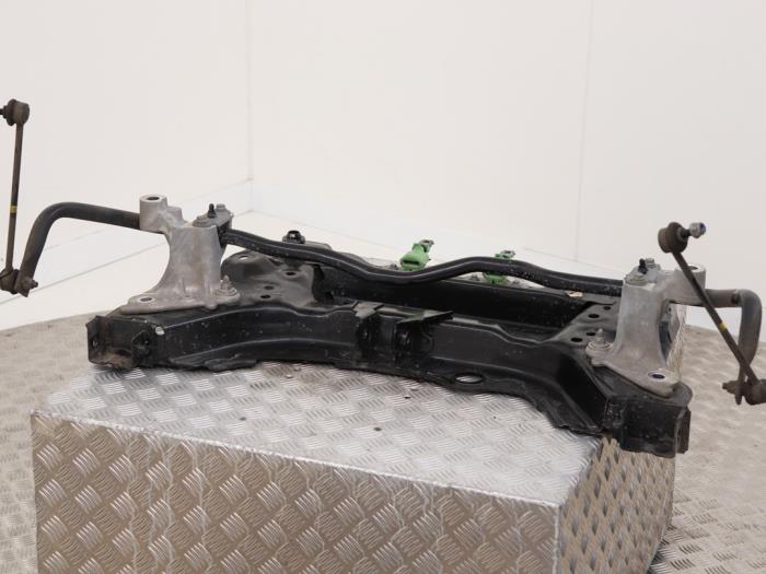 Gebruikte Subframe Renault Megane IV (RFBB) 1.3 TCe 140 16V Prijs € 245,00 Margeregeling aangeboden door Automaterialen Ronald Morien B.V.