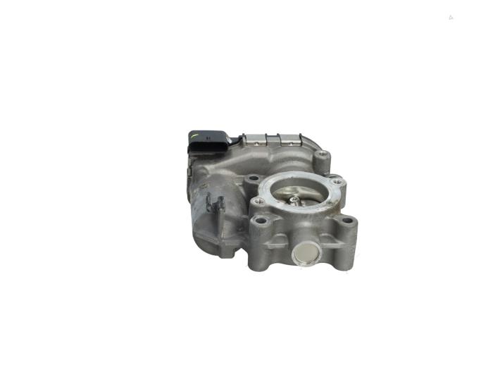 Gebruikte Gasklephuis Renault Megane IV (RFBB) 1.3 TCe 140 16V Prijs € 55,00 Margeregeling aangeboden door Automaterialen Ronald Morien B.V.
