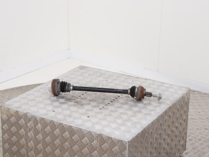 Gebruikte Steekas links-achter Volkswagen Golf VII (AUA) 2.0 R 4Motion 16V Prijs € 25,00 Margeregeling aangeboden door Automaterialen Ronald Morien B.V.