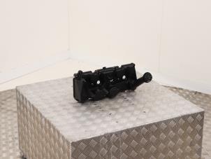 Gebruikte Kleppendeksel Volkswagen Transporter/Caravelle T6 2.0 TDI 150 Prijs € 55,00 Margeregeling aangeboden door Automaterialen Ronald Morien B.V.