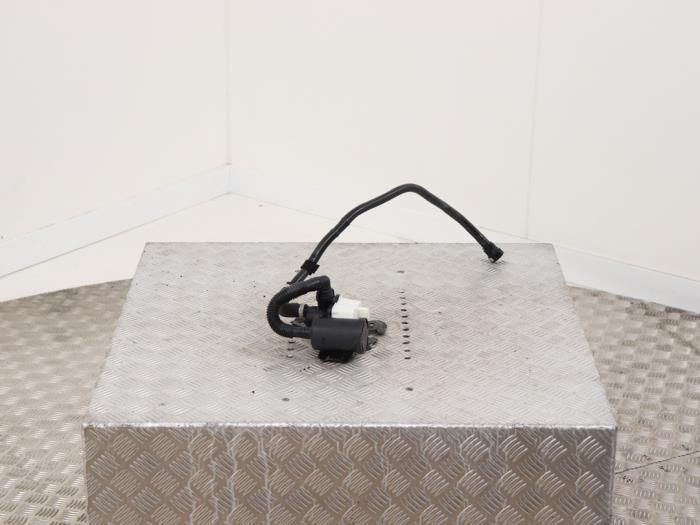 Gebruikte Tank element Pomp Volkswagen Jetta IV (162/16A) 1.4 TSI Hybrid 16V Prijs € 95,00 Margeregeling aangeboden door Automaterialen Ronald Morien B.V.