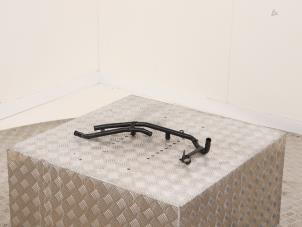 Gebruikte Waterpijp Volkswagen Jetta IV (162/16A) 2.0 TDI 16V Prijs € 35,00 Margeregeling aangeboden door Automaterialen Ronald Morien B.V.