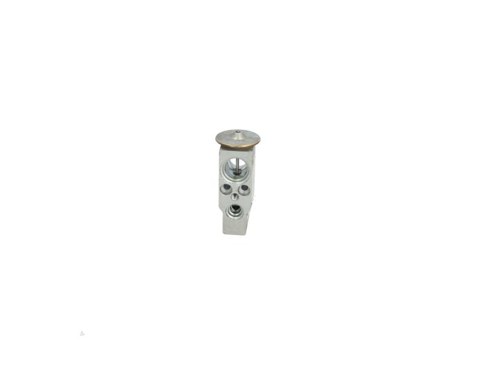 Gebruikte Airco expansieklep Peugeot 107 1.0 12V Prijs € 25,00 Margeregeling aangeboden door Automaterialen Ronald Morien B.V.