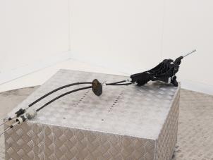 Gebruikte Versnellingspook Ford Transit Custom 2.0 TDCi 16V Eco Blue 105 Prijs € 95,00 Inclusief btw aangeboden door Automaterialen Ronald Morien B.V.