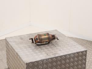 Gebruikte Katalysator Kia Stonic (YB) 1.0i T-GDi 12V Eco-Dynamics+ Prijs € 395,00 Inclusief btw aangeboden door Automaterialen Ronald Morien B.V.