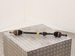 Gebruikte Steekas rechts-voor Kia Stonic (YB) 1.0i T-GDi 12V Eco-Dynamics+ Prijs € 195,00 Inclusief btw aangeboden door Automaterialen Ronald Morien B.V.