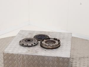 Gebruikte Koppelingsset (compleet) Kia Stonic (YB) 1.0i T-GDi 12V Eco-Dynamics+ Prijs € 195,00 Inclusief btw aangeboden door Automaterialen Ronald Morien B.V.