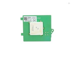 Gebruikte Antenne Tesla Model 3 Long Range 72kWh Prijs € 65,00 Inclusief btw aangeboden door Automaterialen Ronald Morien B.V.