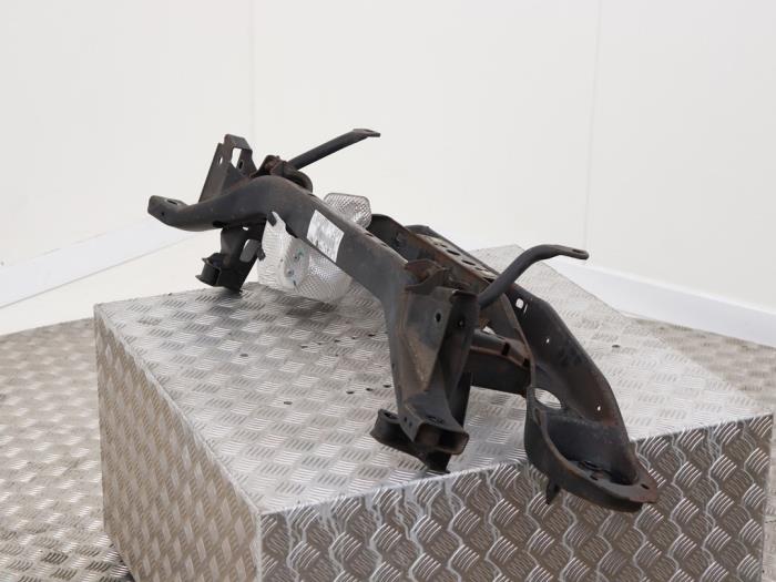 Subframe van een Ford Focus 3 1.0 Ti-VCT EcoBoost 12V 100 2016
