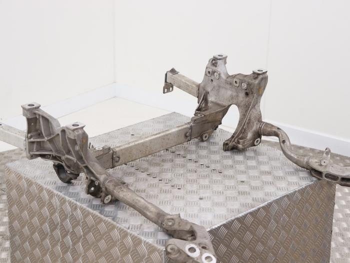 Gebruikte Subframe Audi Q7 (4MB/4MG) 3.0 TDI V6 24V e-tron plug-in hybrid Prijs € 495,00 Margeregeling aangeboden door Automaterialen Ronald Morien B.V.