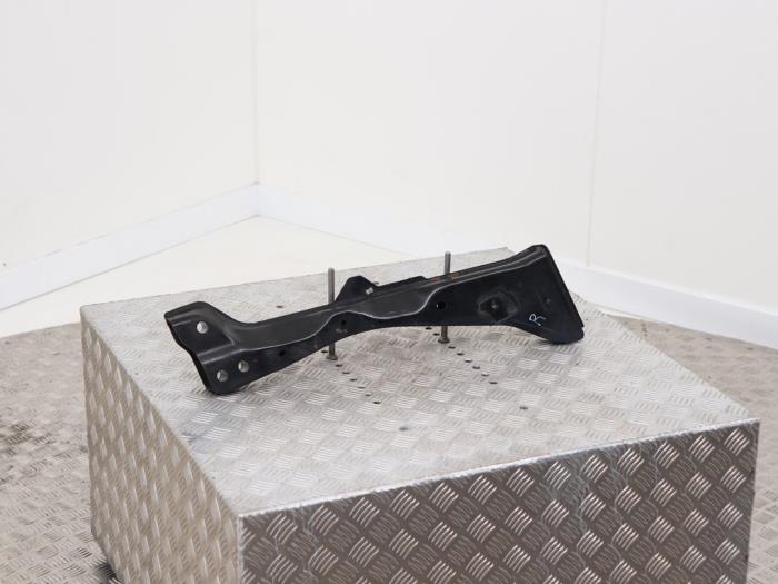 Gebruikte Subframe Ford Kuga III (DFK) 2.5 PHEV 16V Prijs € 35,00 Margeregeling aangeboden door Automaterialen Ronald Morien B.V.