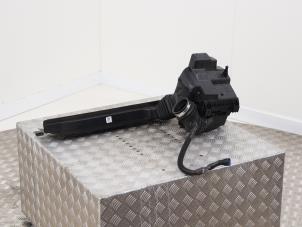 Gebruikte Luchtfilterhuis Ford Kuga III (DFK) 2.5 PHEV 16V Prijs € 75,00 Margeregeling aangeboden door Automaterialen Ronald Morien B.V.