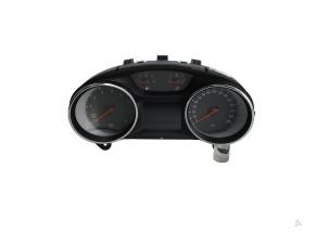 Gebruikte Cockpit Opel Astra K Sports Tourer 1.2 Turbo 12V Prijs € 245,00 Margeregeling aangeboden door Automaterialen Ronald Morien B.V.