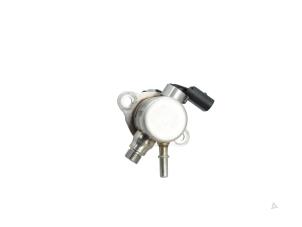 Gebruikte Benzinepomp Volkswagen Golf VIII (CD1) 1.5 TSI 16V Prijs € 90,75 Inclusief btw aangeboden door Automaterialen Ronald Morien B.V.