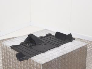 Gebruikte Bodem beschermplaat MG ZS EV Prijs € 29,00 Inclusief btw aangeboden door Automaterialen Ronald Morien B.V.