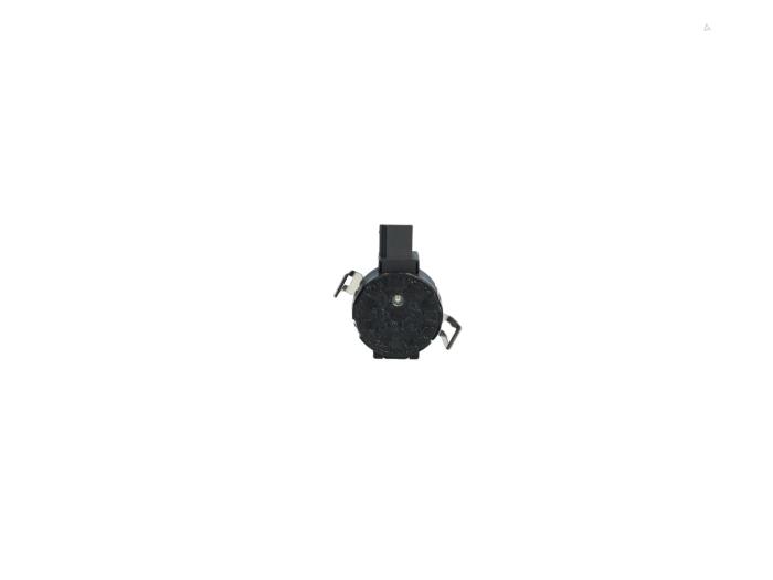 Gebruikte Sensor regen MG ZS EV Prijs € 95,00 Inclusief btw aangeboden door Automaterialen Ronald Morien B.V.