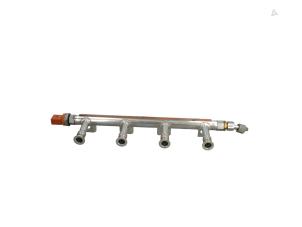 Gebruikte Brandstofverdeler Volkswagen Golf VI (5K1) 1.2 TSI Prijs € 65,00 Inclusief btw aangeboden door Automaterialen Ronald Morien B.V.