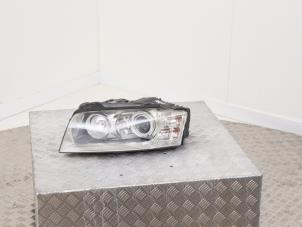 Gebruikte Koplamp links Audi A8 (D3) 3.7 V8 40V Quattro Prijs € 249,00 Margeregeling aangeboden door Automaterialen Ronald Morien B.V.