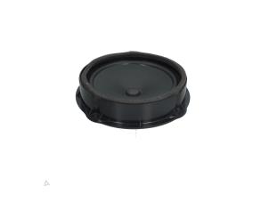 Gebruikte Speaker Cupra Formentor 2.5 VZ5 16V 4Drive Prijs € 20,00 Margeregeling aangeboden door Automaterialen Ronald Morien B.V.