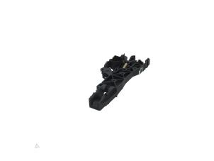 Gebruikte Portiergreep 4Deurs links-achter Cupra Formentor 2.5 VZ5 16V 4Drive Prijs € 19,00 Margeregeling aangeboden door Automaterialen Ronald Morien B.V.