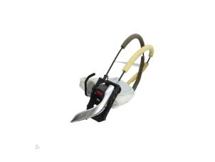 Gebruikte Slotmechaniek Portier 4Deurs rechts-voor Mazda 3 (BM/BN) 2.0 SkyActiv-G 120 16V Prijs € 39,00 Margeregeling aangeboden door Automaterialen Ronald Morien B.V.