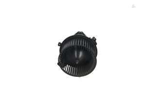 Gebruikte Chaufage Ventilatiemotor Audi S5 Sportback (F5A/F5F) 3.0 TFSI V6 24V Prijs € 49,00 Margeregeling aangeboden door Automaterialen Ronald Morien B.V.