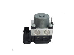 Gebruikte ABS Pomp Nissan Micra (K14) 1.0 IG-T 92 Prijs € 135,00 Margeregeling aangeboden door Automaterialen Ronald Morien B.V.