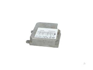 Gebruikte Airbag Module Volkswagen Caddy III (2KA,2KH,2CA,2CH) 1.9 TDI Prijs € 39,00 Margeregeling aangeboden door Automaterialen Ronald Morien B.V.