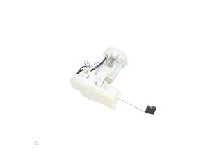 Gebruikte Benzinepomp Toyota Yaris IV (P21/PA1/PH1) 1.5 12V Hybrid Prijs € 95,00 Margeregeling aangeboden door Automaterialen Ronald Morien B.V.