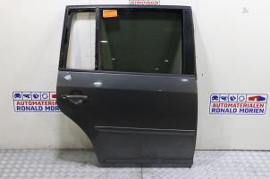 Gebruikte Portier 4Deurs rechts-achter Volkswagen Touran (1T3) 1.4 16V TSI 140 Prijs € 99,00 Margeregeling aangeboden door Automaterialen Ronald Morien B.V.