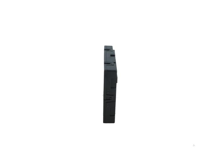 Gebruikte Module Bodycontrol Audi A4 (B8) 1.8 TFSI 16V Prijs € 65,00 Margeregeling aangeboden door Automaterialen Ronald Morien B.V.