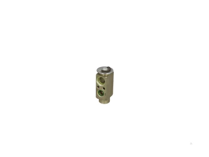 Gebruikte Expansieklep airco Mercedes CL (215) 5.8 CL-600 V12 36V Prijs € 35,00 Margeregeling aangeboden door Automaterialen Ronald Morien B.V.