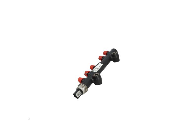 Gebruikte Brandstofverdeler Volvo V50 (MW) 1.6 D2 16V Prijs € 45,00 Margeregeling aangeboden door Automaterialen Ronald Morien B.V.