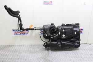 Gebruikte Brandstoftank Peugeot Expert (V1/VA/VB/VE/VF/VT/VY) 2.0 Blue HDi 180 16V Prijs € 175,00 Inclusief btw aangeboden door Automaterialen Ronald Morien B.V.