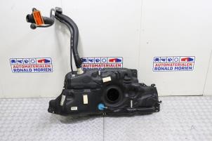 Gebruikte Brandstoftank Peugeot 308 SW (L4/L9/LC/LJ/LR) 1.6 BlueHDi 120 Prijs € 95,00 Margeregeling aangeboden door Automaterialen Ronald Morien B.V.