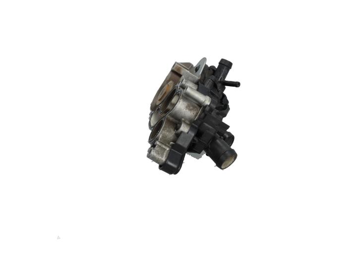 Gebruikte Waterpomp Volkswagen Polo VI (AW1) 1.0 TGI 12V Prijs € 55,00 Margeregeling aangeboden door Automaterialen Ronald Morien B.V.