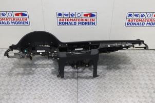 Gebruikte Dashboard Audi S8 (D4) 4.0 Plus V8 TFSI 32V Prijs € 895,00 Inclusief btw aangeboden door Automaterialen Ronald Morien B.V.