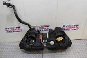 Gebruikte Tank Mercedes E (W212) E-350 CDI V6 24V BlueEfficiency Prijs € 95,00 Margeregeling aangeboden door Automaterialen Ronald Morien B.V.