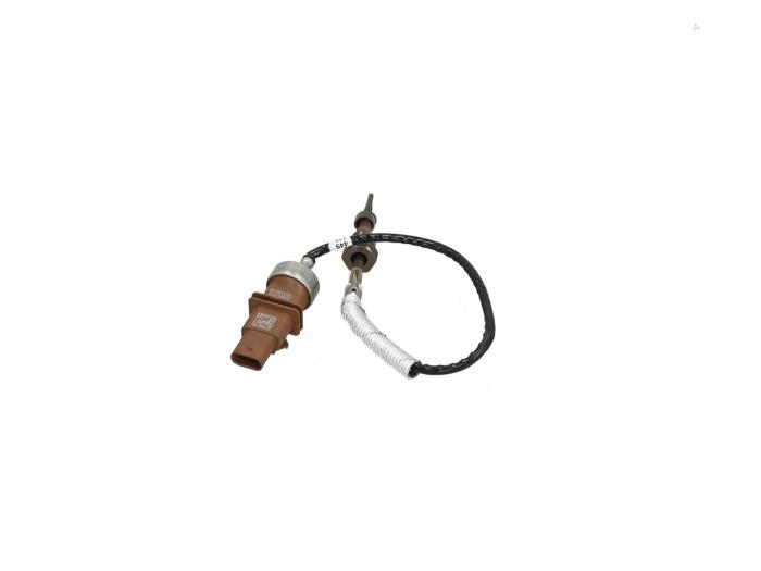 Gebruikte Uitlaat temperatuursensor Volkswagen Crafter (SY) 2.0 TDI RWD Prijs € 75,00 Inclusief btw aangeboden door Automaterialen Ronald Morien B.V.