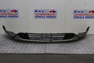 Gebruikte Bumper onderplaat Ford Kuga II (DM2) 1.5 EcoBoost 16V 150 Prijs € 49,00 Margeregeling aangeboden door Automaterialen Ronald Morien B.V.