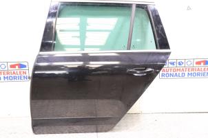 Gebruikte Deur 4Deurs links-achter Skoda Octavia Combi (5EAC) 1.4 TSI 16V Prijs € 425,00 Margeregeling aangeboden door Automaterialen Ronald Morien B.V.