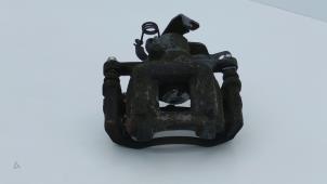 Gebruikte Remklauw (Tang) links-achter Ford Transit 2.0 TDCi 16V Eco Blue 130 Prijs € 45,00 Inclusief btw aangeboden door Automaterialen Ronald Morien B.V.