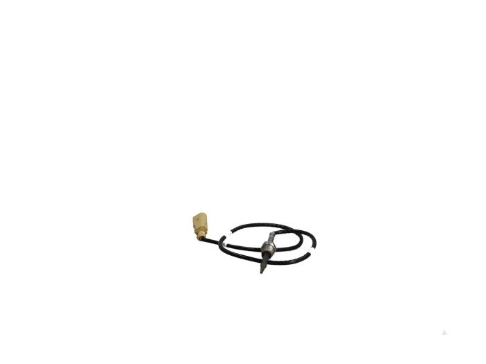 Gebruikte Uitlaat temperatuursensor Volkswagen Passat Variant (CJ5) 2.0 TDI 16V 4Motion Prijs € 48,99 Inclusief btw aangeboden door Automaterialen Ronald Morien B.V.
