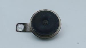 Gebruikte Claxon Mitsubishi Space Star (A0) 1.0 12V Prijs € 14,99 Inclusief btw aangeboden door Automaterialen Ronald Morien B.V.