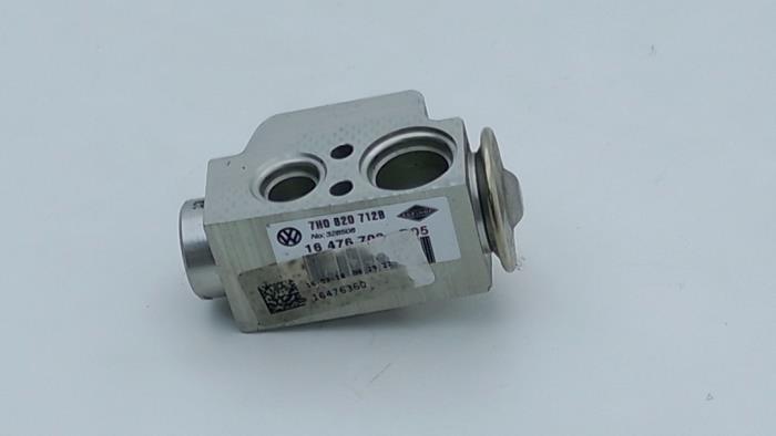 Gebruikte Airco expansieklep Volkswagen Transporter T6 2.0 TSI Prijs € 34,99 Inclusief btw aangeboden door Automaterialen Ronald Morien B.V.