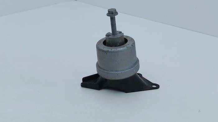 Motorlager van een Volkswagen Transporter T6 2.0 TSI 2018