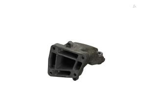 Gebruikte Motorsteun Mercedes E (W212) E-350 CDI V6 24V BlueEfficiency Prijs € 19,00 Margeregeling aangeboden door Automaterialen Ronald Morien B.V.