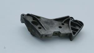 Gebruikte Motorsteun Volkswagen Golf VII (AUA) 2.0 GTI 16V Prijs € 15,00 Margeregeling aangeboden door Automaterialen Ronald Morien B.V.