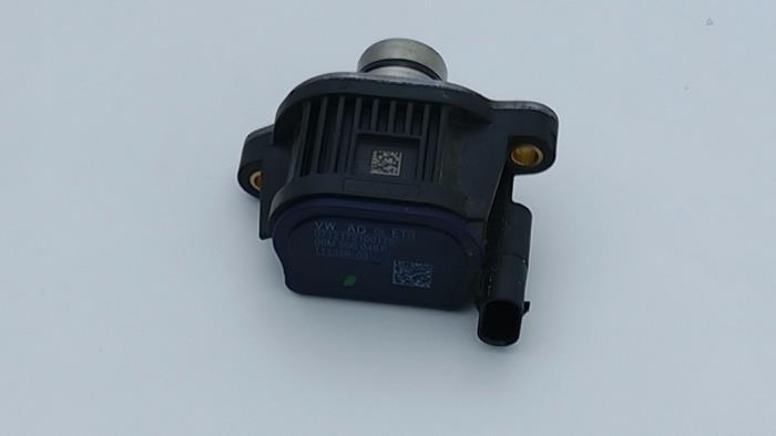 Gebruikte Nokkenas Sensor Porsche Cayenne III (9YA) 3.0 V6 Turbo 24V Prijs € 19,00 Margeregeling aangeboden door Automaterialen Ronald Morien B.V.