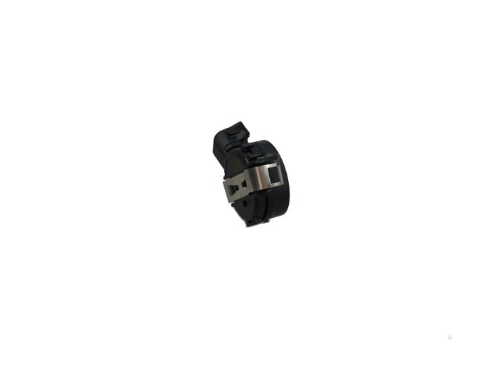 Gebruikte Regensensor BMW 5 serie (F10) 523i 24V Prijs € 49,00 Margeregeling aangeboden door Automaterialen Ronald Morien B.V.
